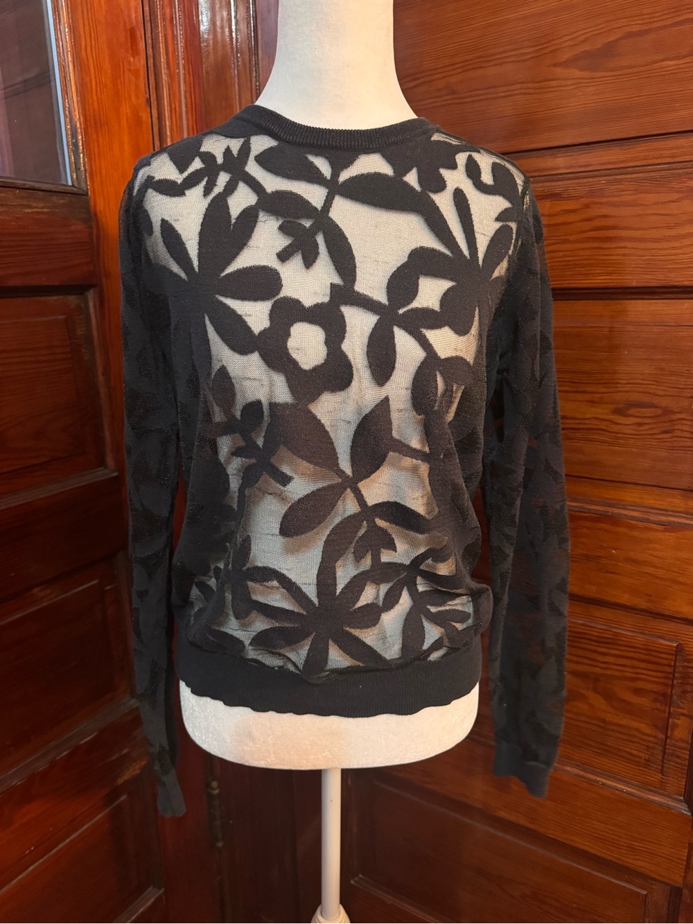 Willow & Clay Sheer Burnout Floral Jacquard Knit Sweater Medium